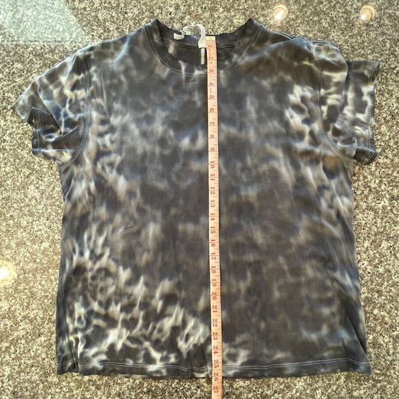 Lululemon All Yours Tee size 10 - Picture 5 of 7